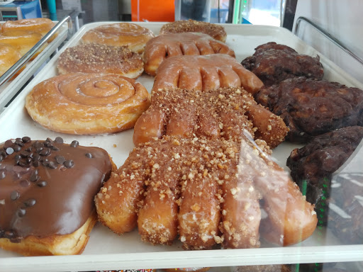 Donut Shop «Bartha Donut», reviews and photos, 4396 E Anaheim St, Long Beach, CA 90804, USA
