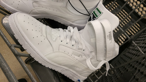 Clothing Store «Burlington Coat Factory», reviews and photos, 3350 Steelyard Dr, Cleveland, OH 44109, USA