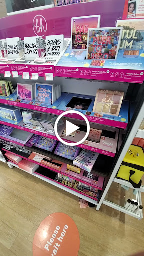 Beauty Salon «Ulta Beauty», reviews and photos, 4140 S Pulaski Rd, Chicago, IL 60632, USA