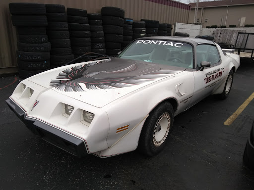 Used Car Dealer «SS Auto Inc», reviews and photos, 6417 N Oak Trafficway, Gladstone, MO 64118, USA