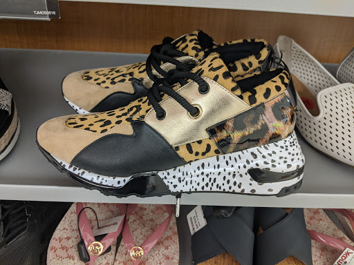 Shopping Mall «North Andover Mall», reviews and photos, 350 Winthrop Ave, North Andover, MA 01845, USA