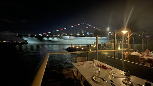 Seafood Restaurant «Fish Market Restaurant», reviews and photos, 750 N Harbor Dr, San Diego, CA 92101, USA