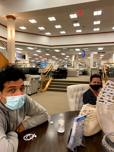 Furniture Store «Raymour & Flanigan Furniture and Mattress Store», reviews and photos, 1937 MacArthur Rd, Whitehall, PA 18052, USA