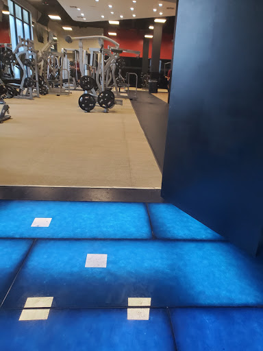 Health Club «USA FITNESS SUPER CENTER», reviews and photos, 13640 Foothill Blvd, Sylmar, CA 91342, USA