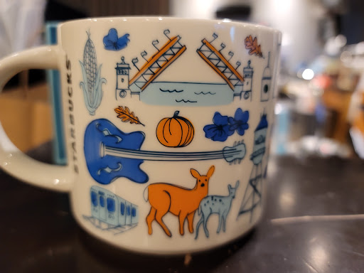 Coffee Shop «Starbucks», reviews and photos, 1700 Avenue of Mid-America, Effingham, IL 62401, USA