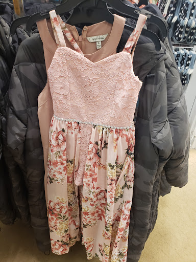 Department Store «JCPenney», reviews and photos, 231 Greece Ridge Center Dr, Greece, NY 14626, USA