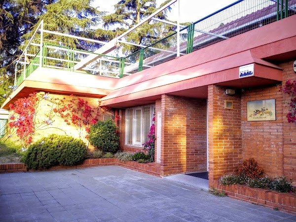 Escola Public Bressol LArbo