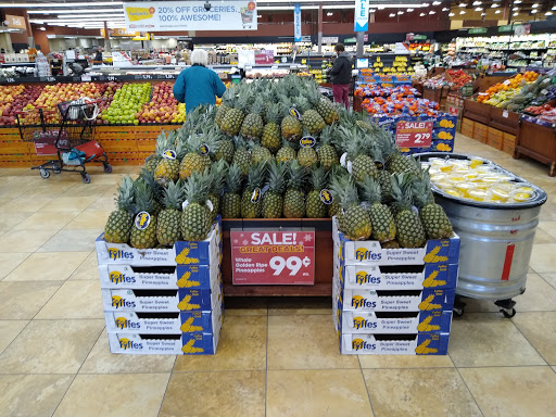 Supermarket «Giant Eagle Supermarket», reviews and photos, 1201 Mentor Ave, Painesville, OH 44077, USA