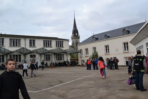 École privée Ecole et Collège Privés Mixtes Saint Joseph Auneau-Bleury-Saint-Symphorien