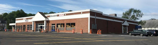 Thrift Store «Goodwill Glastonbury Store & Donation Station», reviews and photos, 2709 Main St, Glastonbury, CT 06033, USA