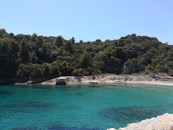 Praznica beach'in fotoğrafı küçük koy ile birlikte