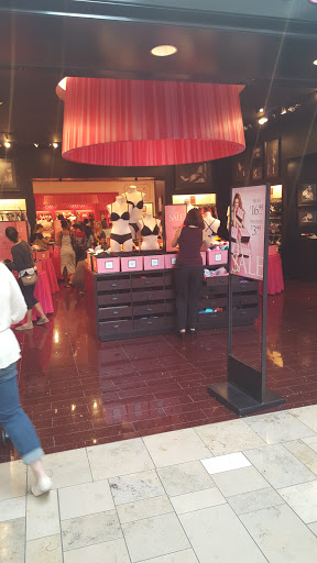 Shopping Mall «Westfield Broward», reviews and photos, 8000 W Broward Blvd, Plantation, FL 33388, USA