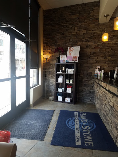 Massage Therapist «Hand & Stone Massage and Facial Spa», reviews and photos, 1671 West End Blvd, St Louis Park, MN 55416, USA