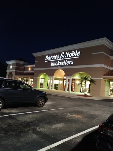 Barnes & Noble, 1955 W. New Haven, West Melbourne, FL 32904, USA, 