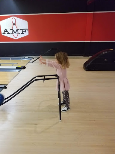 Bowling Alley «AMF Lancaster Lanes», reviews and photos, 4913 Transit Rd, Depew, NY 14043, USA