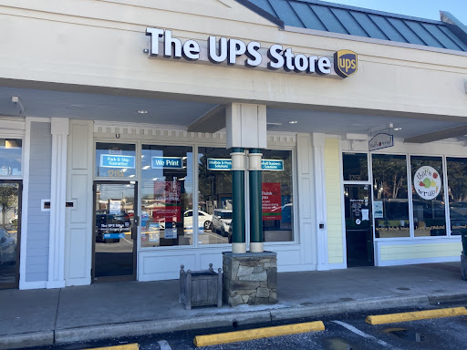 Shipping and Mailing Service «The UPS Store», reviews and photos, 12154 Darnestown Rd, Gaithersburg, MD 20878, USA