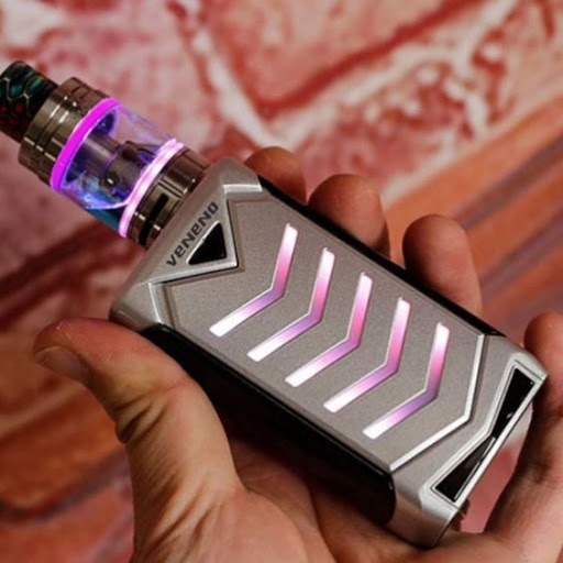 Vaporizer Store «Main Smoke Shop KC | Vape Shop», reviews and photos, 3429 Main St, Kansas City, MO 64111, USA