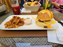 Sandwich au poulet du Restaurant de hamburgers Le Lys d'Or - Burger & Bar à Cocktails à Mantes-la-Jolie - n°1