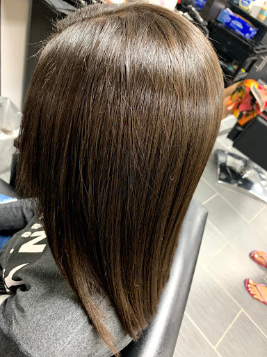 Hair Salon «Jireh Dominican Hair Salon», reviews and photos, 10205 S Dolfield Rd, Owings Mills, MD 21117, USA