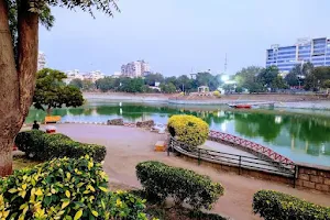 Vastrapur Lake Garden image