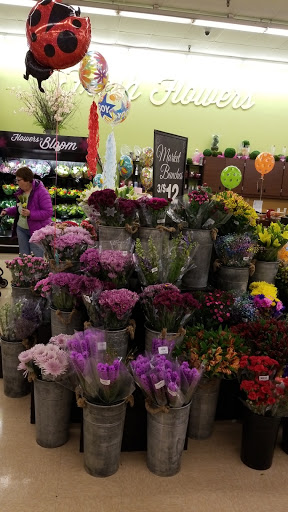 Grocery Store «Jewel-Osco», reviews and photos, 819 S Elmhurst Rd, Des Plaines, IL 60016, USA