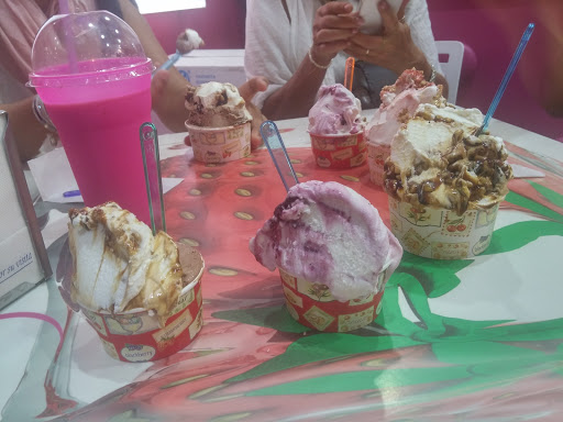 Comida y bebida