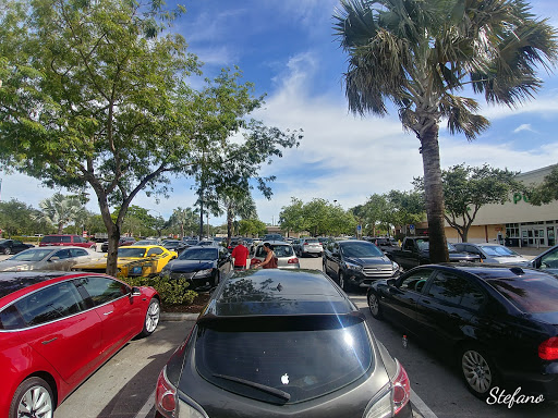 Shopping Mall «Market on University», reviews and photos, 1041 S University Dr, Plantation, FL 33324, USA