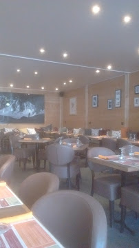 Atmosphère du Restaurant français Le Tonneau à Bourg-Saint-Maurice - n°11