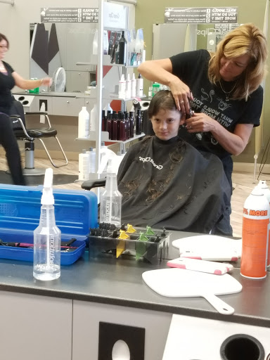 Hair Salon «Great Clips», reviews and photos, 830 Cypress Gardens Blvd, Winter Haven, FL 33880, USA