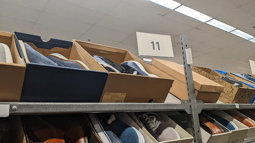 Department Store «Nordstrom Rack Topanga», reviews and photos, 21490 Victory Blvd, Woodland Hills, CA 91367, USA