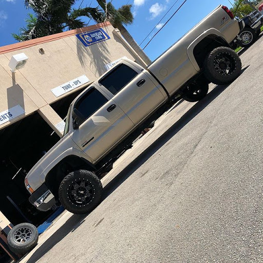 Auto Repair Shop «Edcar Tire & Auto Repair», reviews and photos, 27440 S Dixie Hwy, Homestead, FL 33032, USA