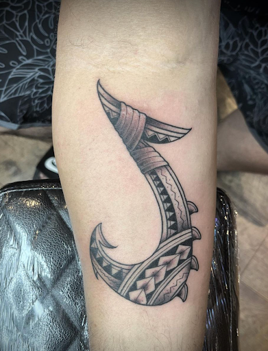 Explore colored tattoo ideas, creative tattoo ideas in Honolulu, available at Aloha Tattoo Waikiki Hilton Hawaiian Village Rainbow Bazaar
