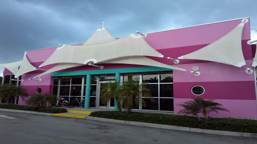 Thrift Store «Out of the Closet - Fort Lauderdale», reviews and photos, 1785 E Sunrise Blvd, Fort Lauderdale, FL 33304, USA