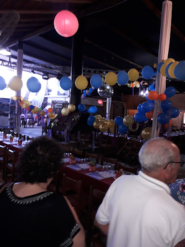 Opiniones de Tomy's Bistro Café Pub en Canelones - Pub