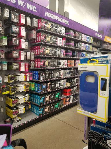 Variety Store «Five Below», reviews and photos, 13401 Shelbyville Rd, Louisville, KY 40243, USA