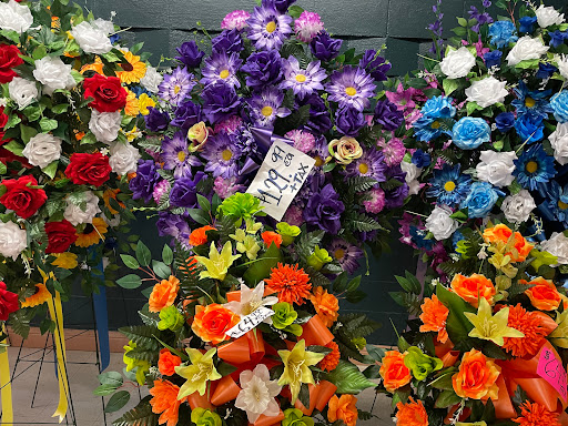 Florist «Davany Flowers & Pinatas», reviews and photos, 522 Cupples Rd, San Antonio, TX 78237, USA