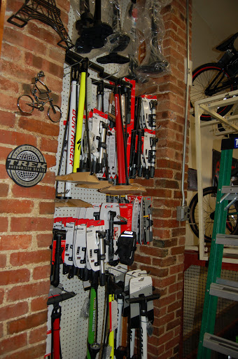 Bicycle Store «ADT Bike & Skate Shop (Arc De Triomphe Inc)», reviews and photos, 114-01 Jamaica Ave, Richmond Hill, NY 11418, USA