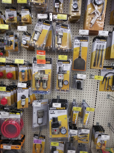Hardware Store «Harbor Freight Tools», reviews and photos, 1450 N Dysart Rd, Avondale, AZ 85323, USA
