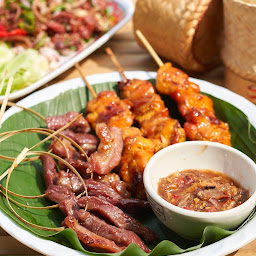 ส้มตำไก่ย่างศศิ