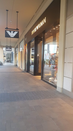 Computer Store «Apple Fashion Valley», reviews and photos, 7007 Friars Rd, San Diego, CA 92108, USA