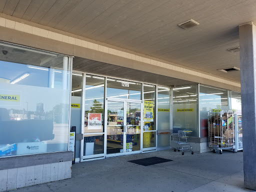Discount Store «Dollar General», reviews and photos, 1209 Towanda Ave, Bloomington, IL 61701, USA