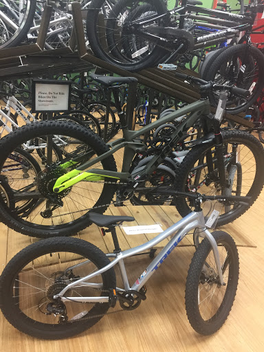 Bicycle Repair Shop «Bike Town USA», reviews and photos, 1604 Dawsonville Hwy, Gainesville, GA 30501, USA