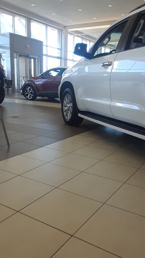 Toyota Dealer «Luther Brookdale Toyota», reviews and photos, 6700 Brooklyn Blvd, Brooklyn Center, MN 55429, USA