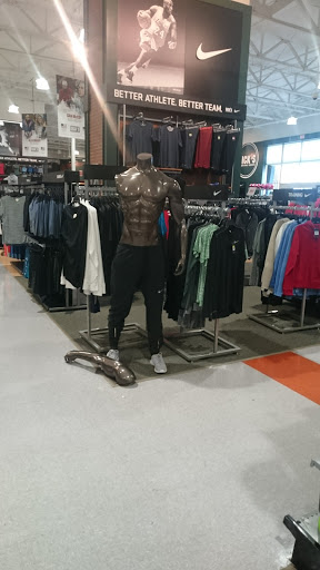 Shopping Mall «Hastings Village», reviews and photos, E Foothill Blvd, Pasadena, CA 91107, USA