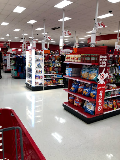 Department Store «Target», reviews and photos, 1 Hawes Way, Stoughton, MA 02072, USA