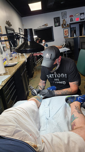 Tattoo Shop «Silver Fox Tattoo», reviews and photos, 533 10th St NW, Atlanta, GA 30318, USA