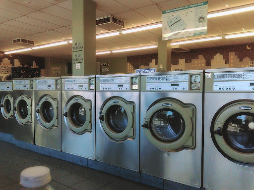 Laundromat «Norwalk Coin Laundry», reviews and photos, 20300 Norwalk Blvd, Lakewood, CA 90715, USA