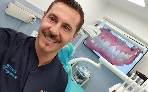 Studio Dentistico Dott. Adriano Longobardo - Dentista Pozzuoli image