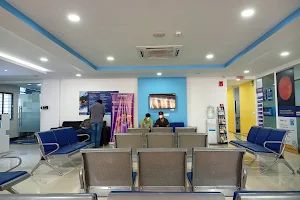 Maxivision Super Speciality Eye Hospitals image