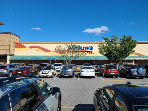 Japanese Grocery Store «Mitsuwa Marketplace», reviews and photos, 595 River Rd, Edgewater, NJ 07020, USA